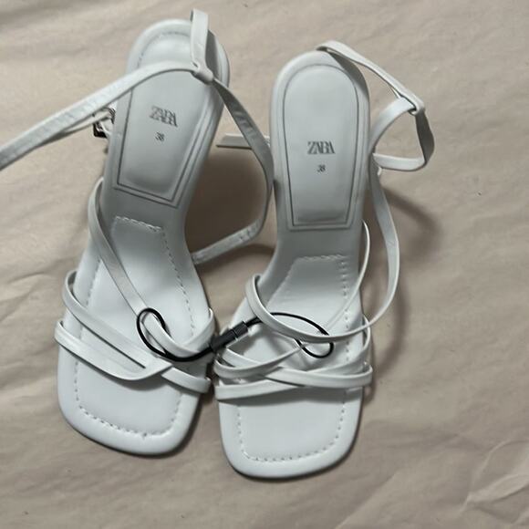 ZARA SQUARE TOE STRAPPY SANDALS SIZE 8 - Picture 2 of 7